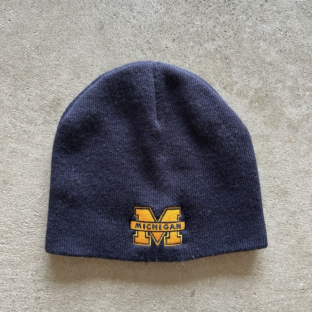 Vintage Michigan Wolverines Beanie Hat Cap One Size Navy Blue NCAA University